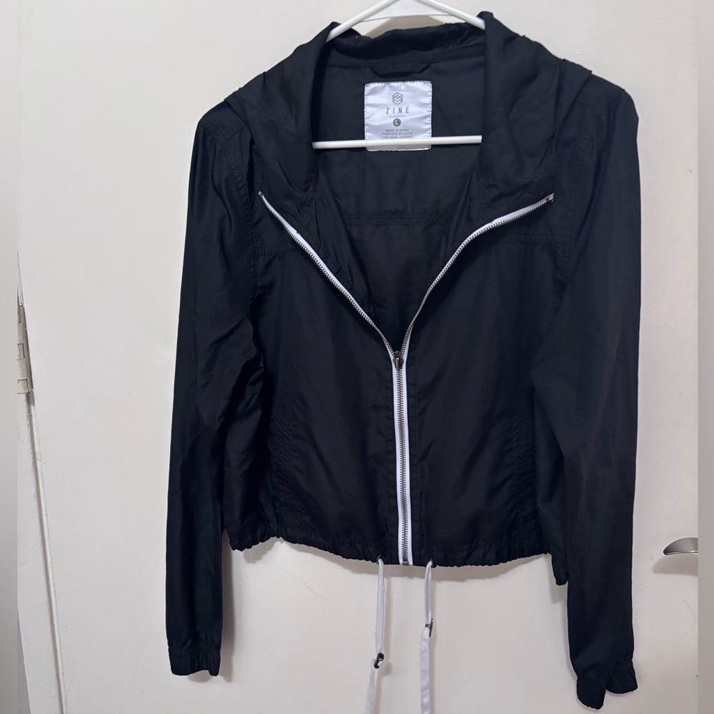 Zine Crop Windbreaker